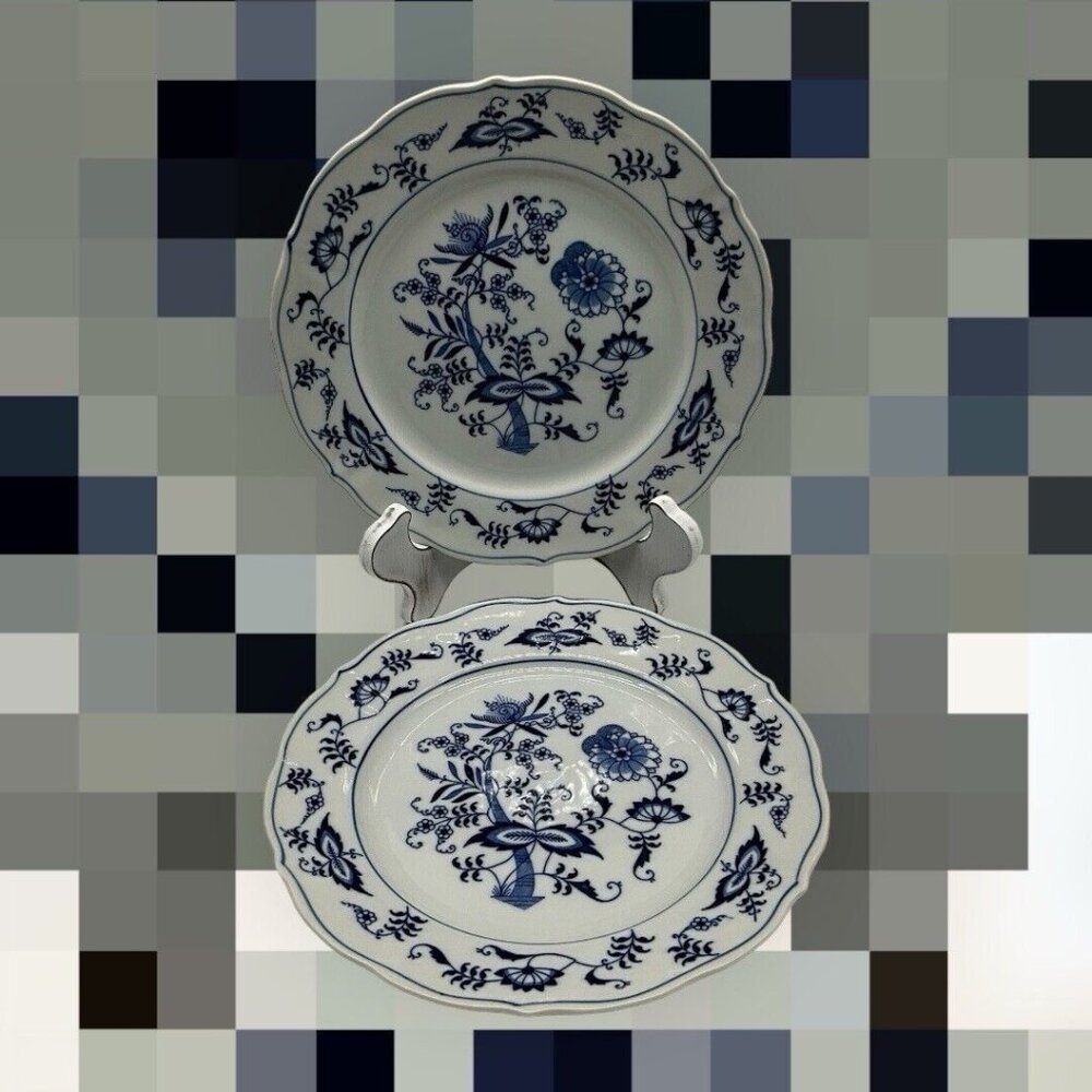Blue Danube 8.5"  SALAD LUNCHEON Plate Blue Onion Rectangular Backstamp Set of 2 - Picture 4 of 16